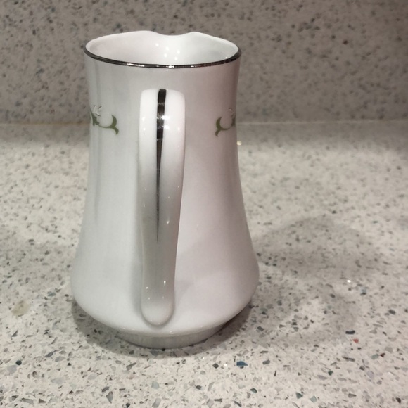 Sheffield Elegance Fine China Japan Creamer / Pitcher - Picture 3 of 11